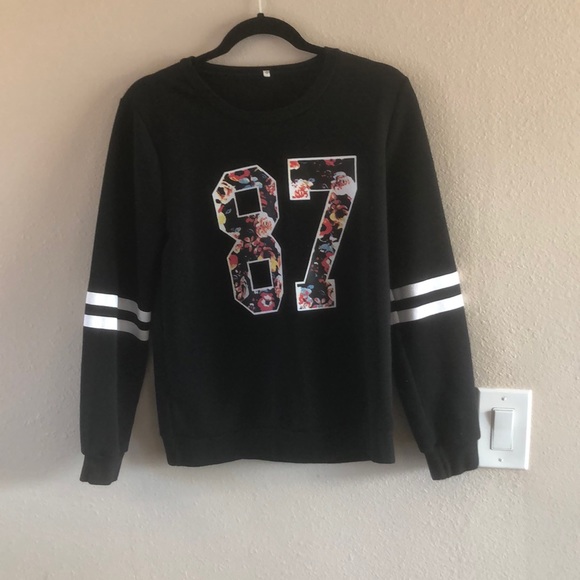 Tops - Juniors Sweatshirt